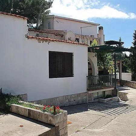 Holiday Home- Luka *